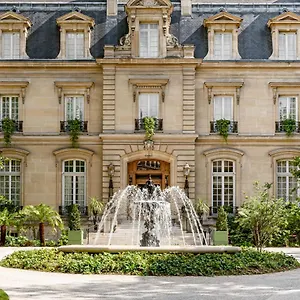 Saint 5* Paris